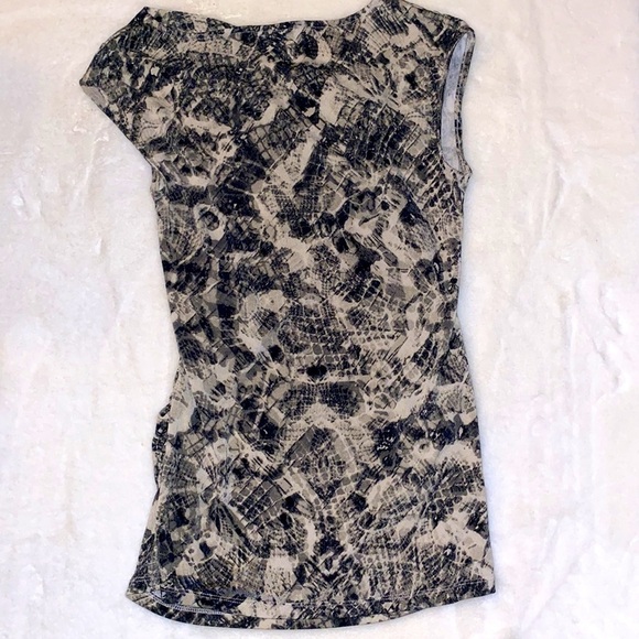 Ann Taylor Python Print Petite Tunic Top - Picture 2 of 7
